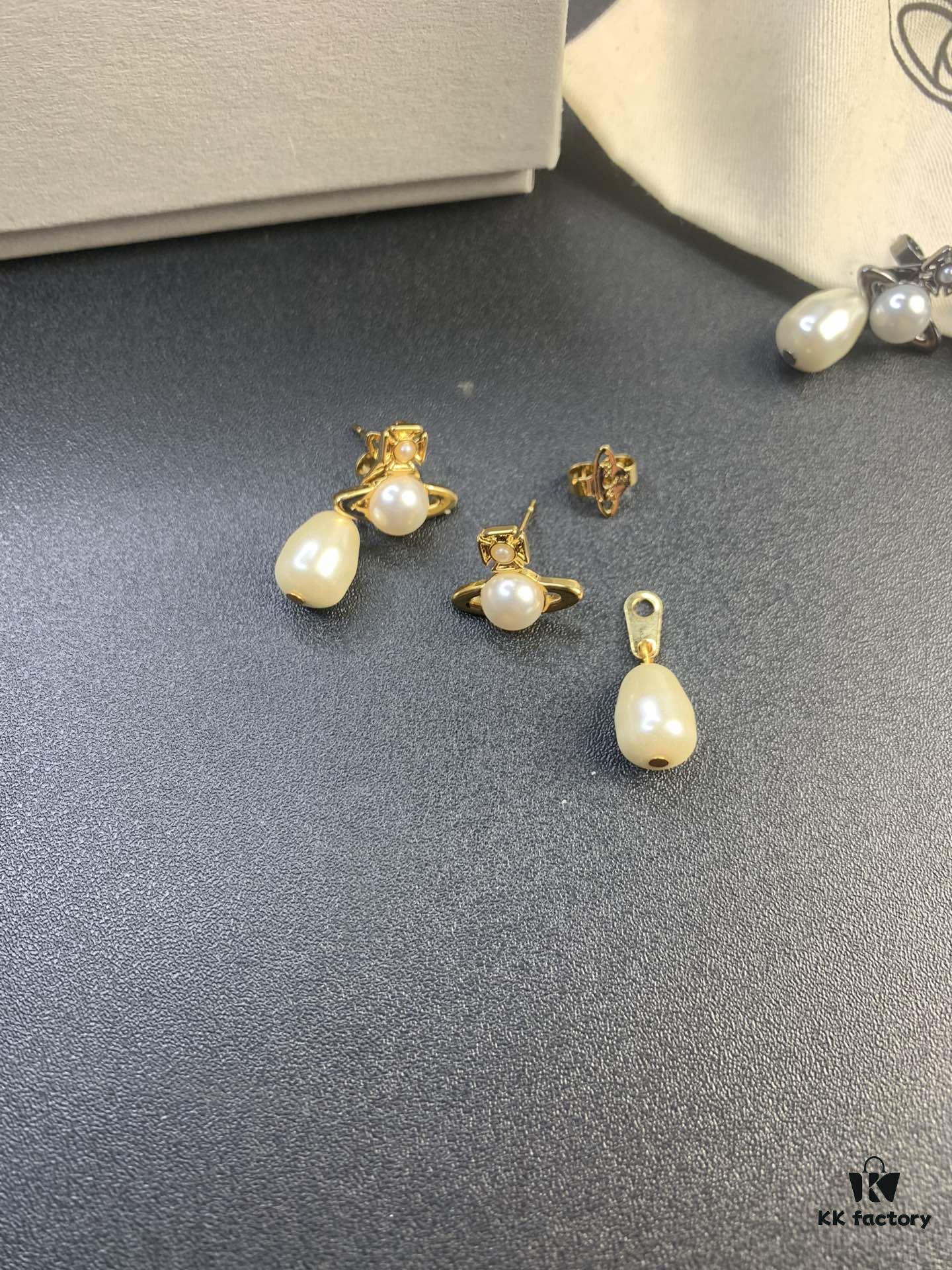 West Queen Detachable Pearl Earrings with Large and Small Pearls