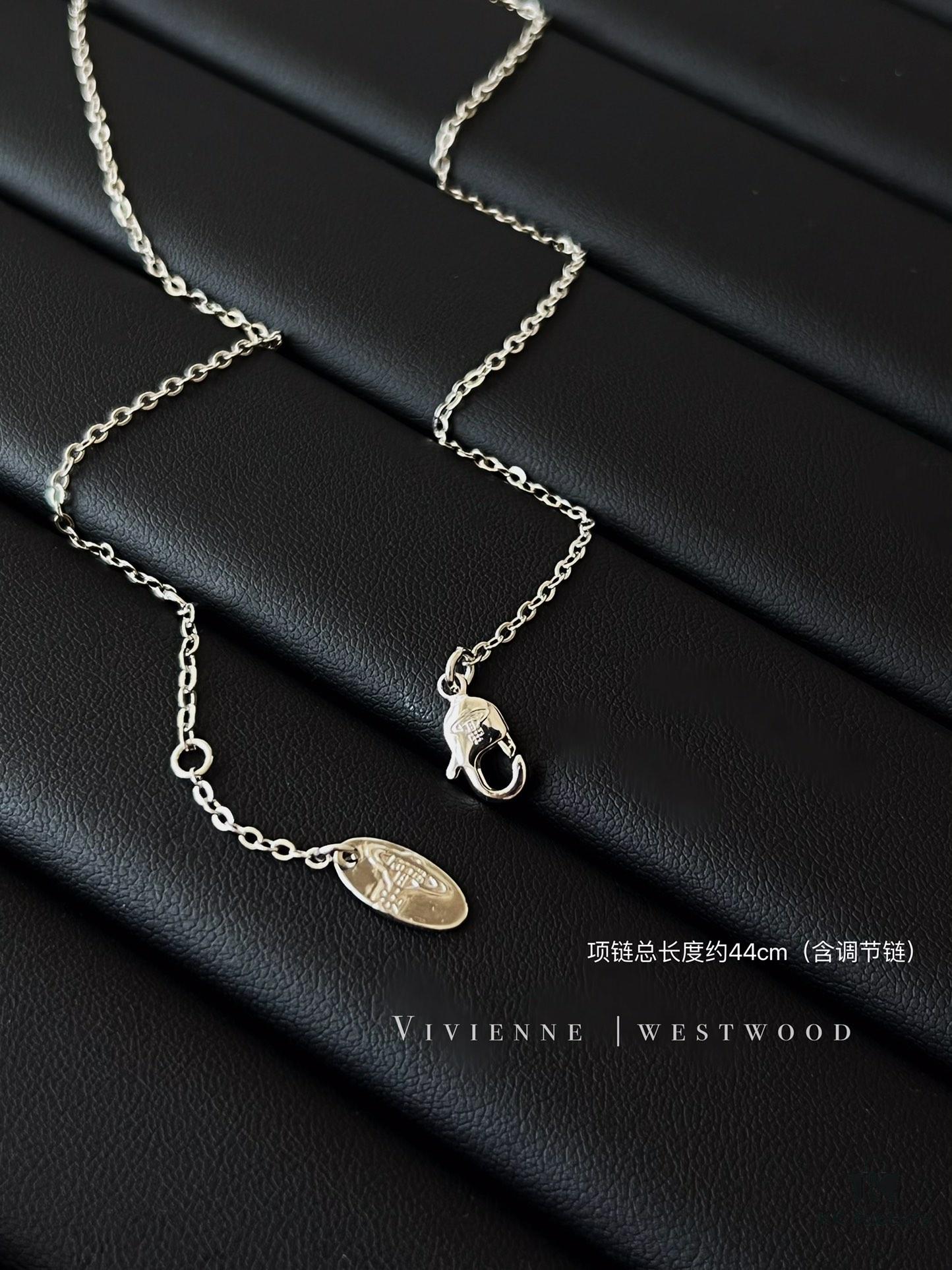 Pearl Necklace + Chain Link Necklace! The combination mix and match is absolutely stunning!