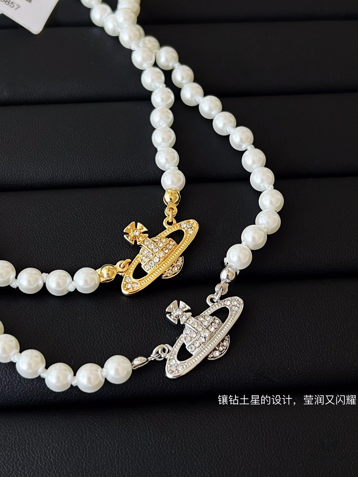 Real Photo of Pearl Necklace