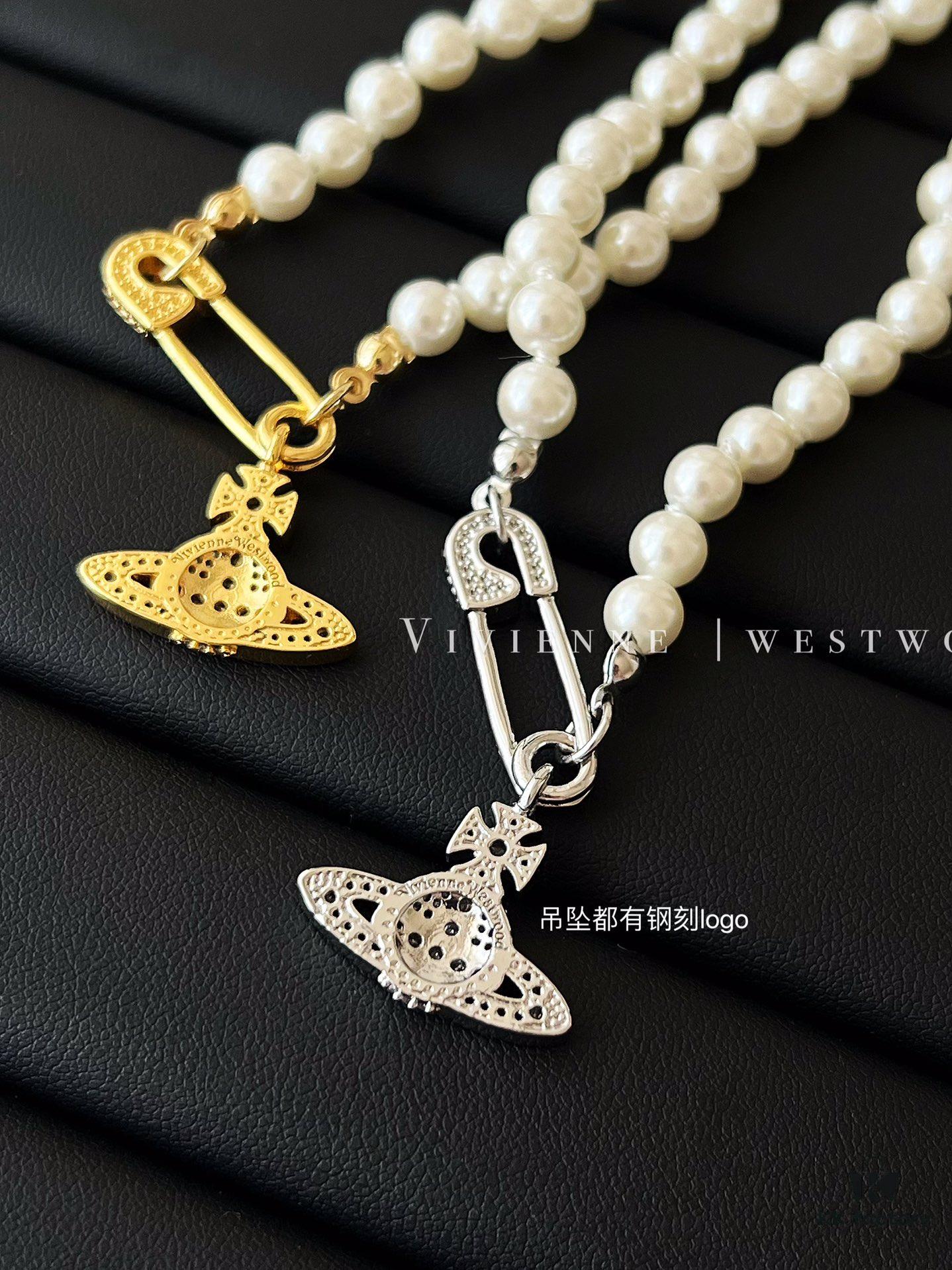 Real Photo of Pearl Necklace