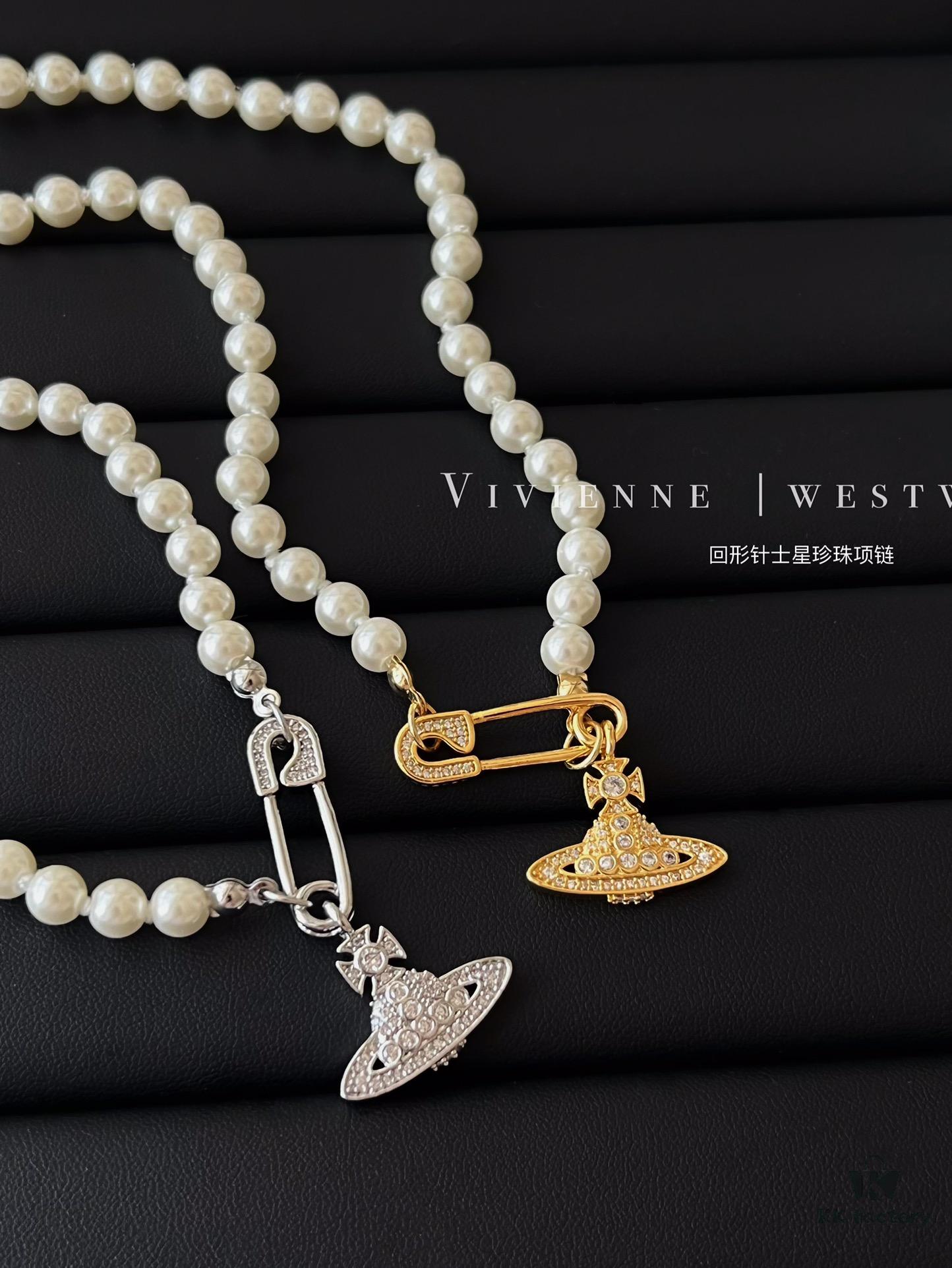 Real Photo of Pearl Necklace