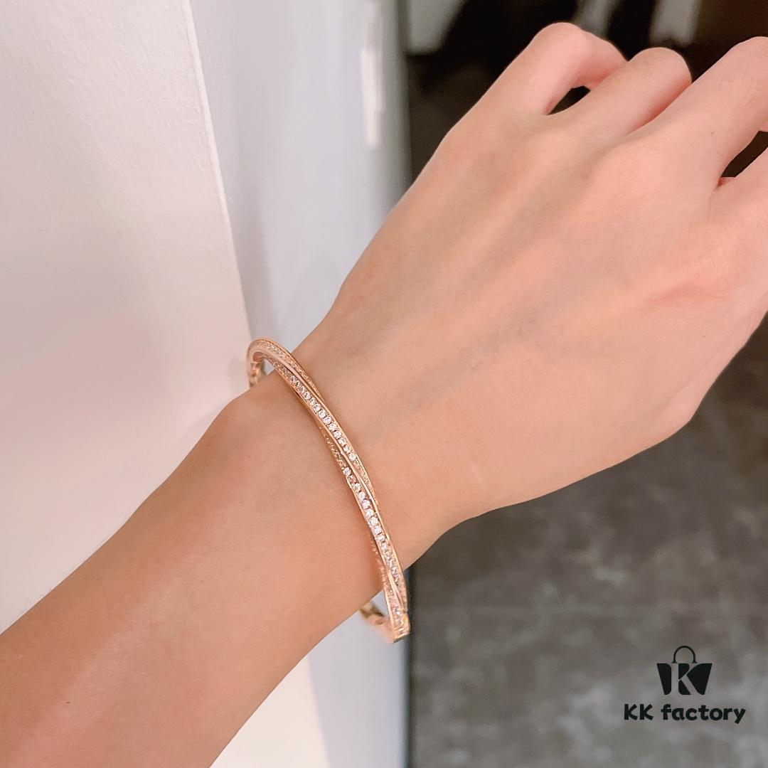 Top Brand Graff Bracelet, Luxury Jewelry Custom Simulation Diamond Series, Premium Electroplated Gold Silver Material, In Stock AE33558