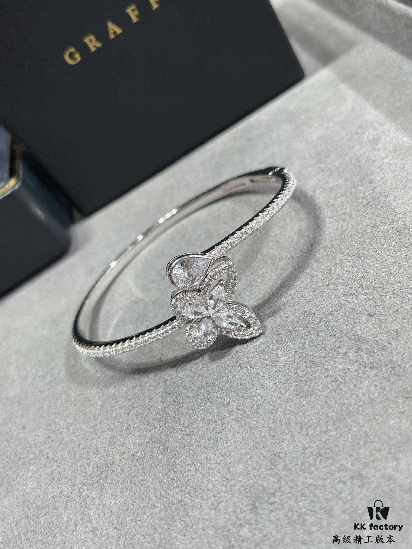 Graff Butterfly Teardrop Bracelet Jewelry with Top Quality Zirconia, Vivid and Exquisitely Crafted