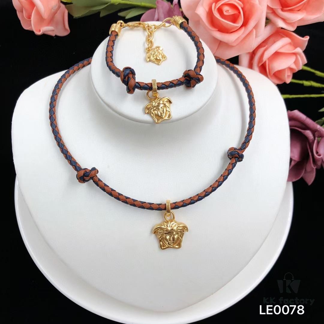 Original Quality 👑 Versace Medusa Maze Design Necklace