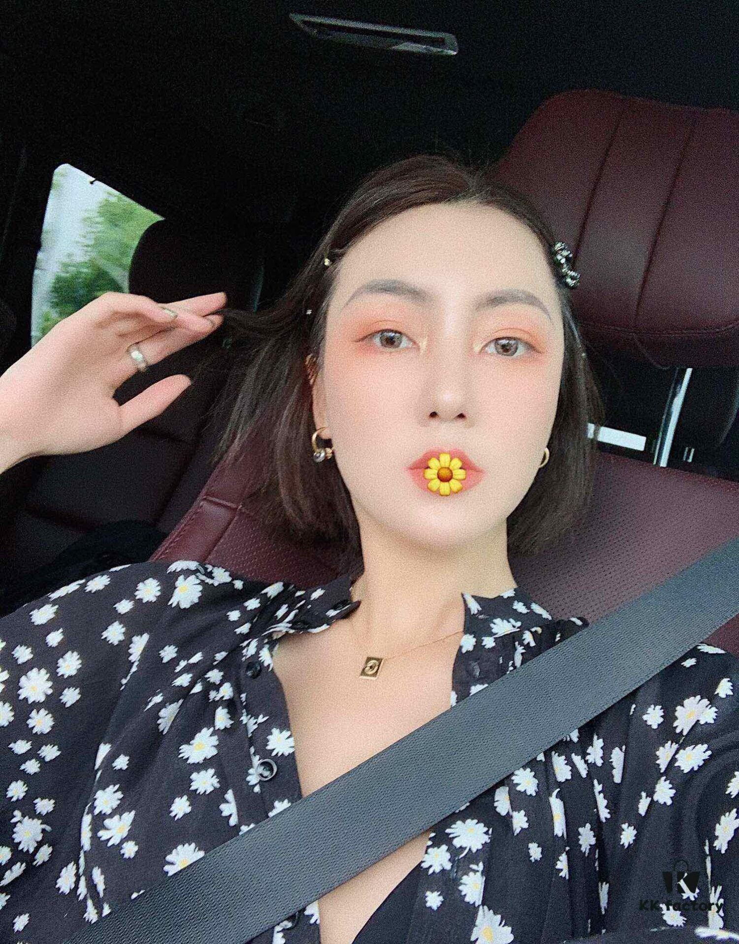 19 Style Celine/CELINE ALPHABET 19 New Arrival 26 Alphabet Cube Bracelet Necklace in Gold-Tone Brass