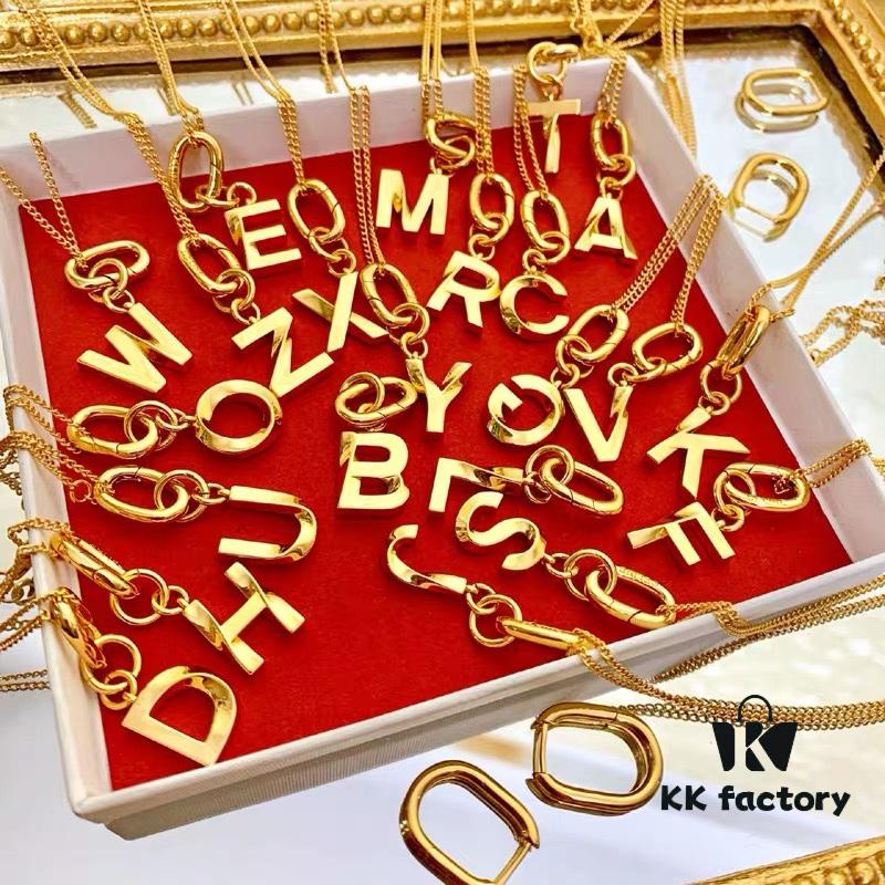 Celine Hot Sale! New Arrival Worldwide First Release! Celine 2021 New Alphabet Earrings and Necklace Multi-Wear Design