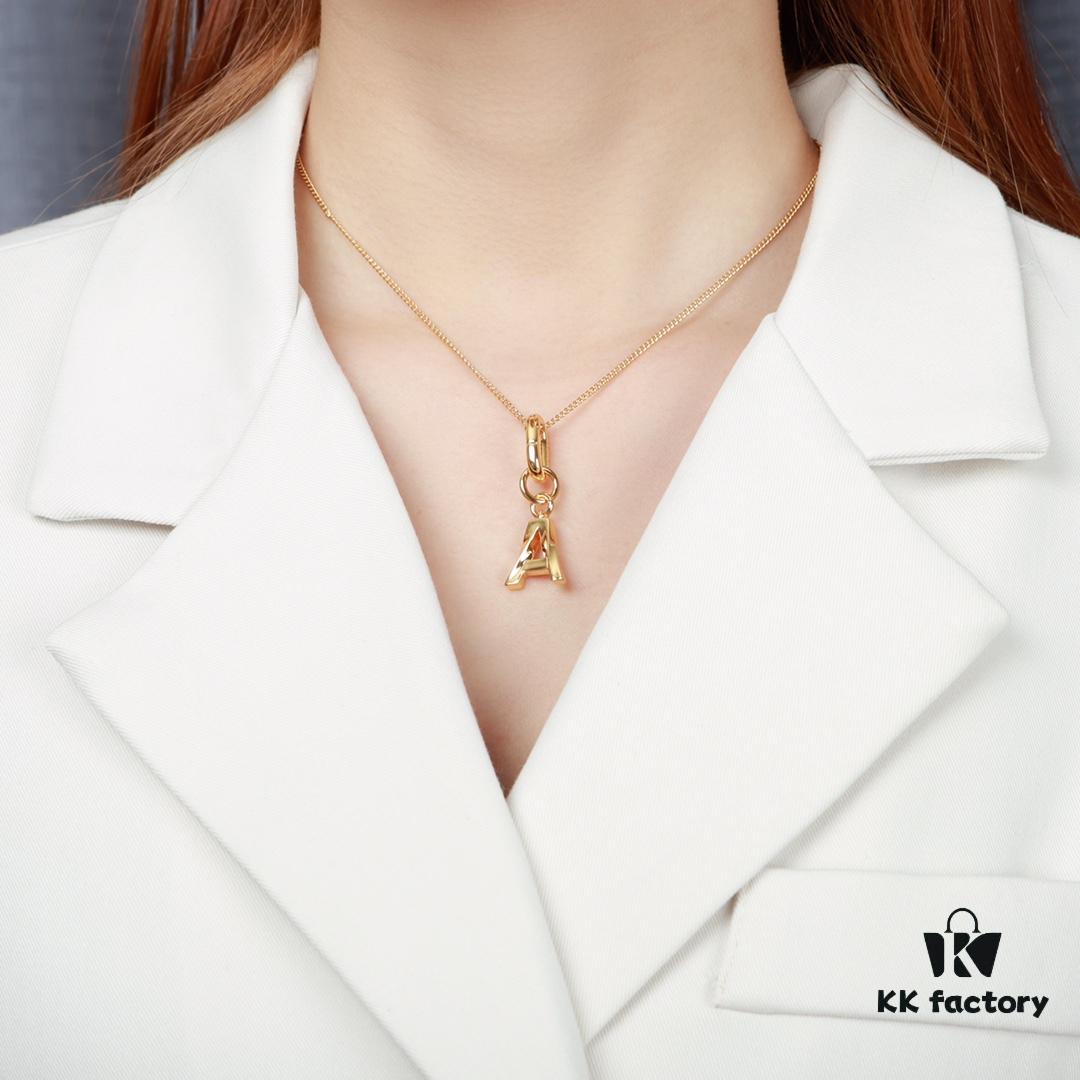 2021 New Arrival 🌟 Celine Necklace, Popular Style, Exquisite Craftsmanship, Premium Look, Solid Brass Material Matching Retail Quality, Versatile Sweet and Edgy Design, In Stock