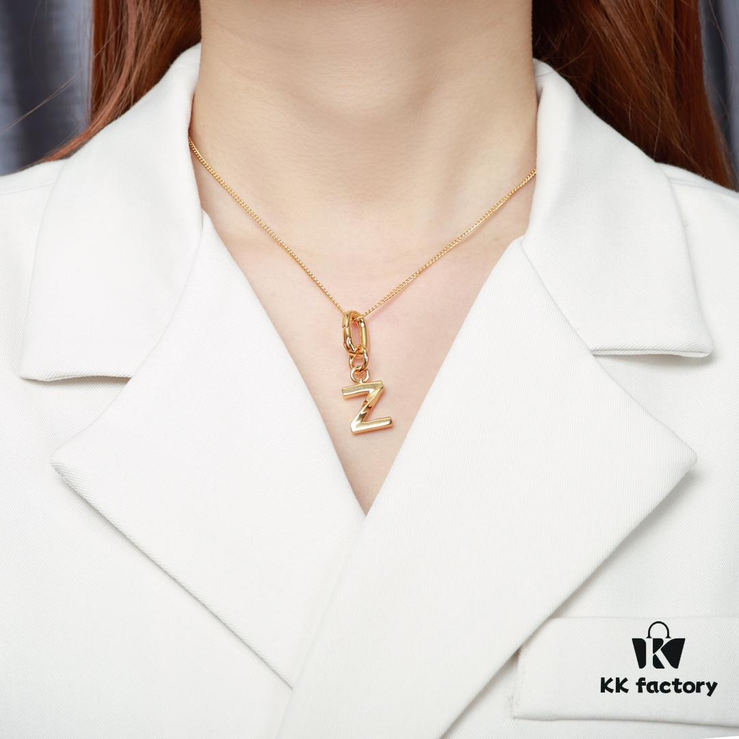 2021 New Arrival 🌟 Celine Necklace Popular Style, Exquisite Craftsmanship, Stunning Look, Premium Brass Material Matching Store Quality