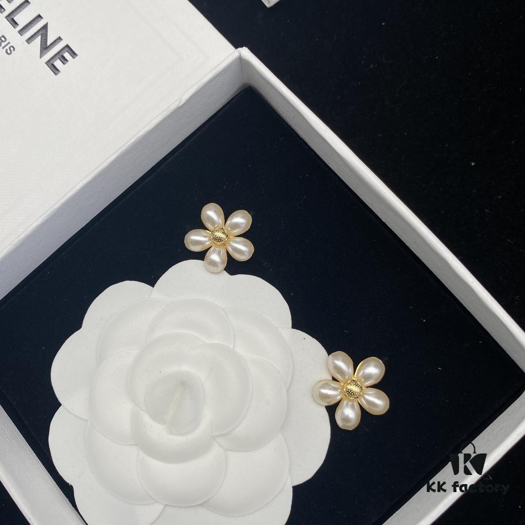 CELINE New Arrival Stud Earrings