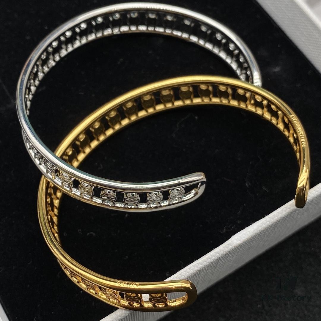 CELINE Casual and Natural European Style, Suitable for Various Occasions, Simple Yet Elegant, Made of Original Matched Materials