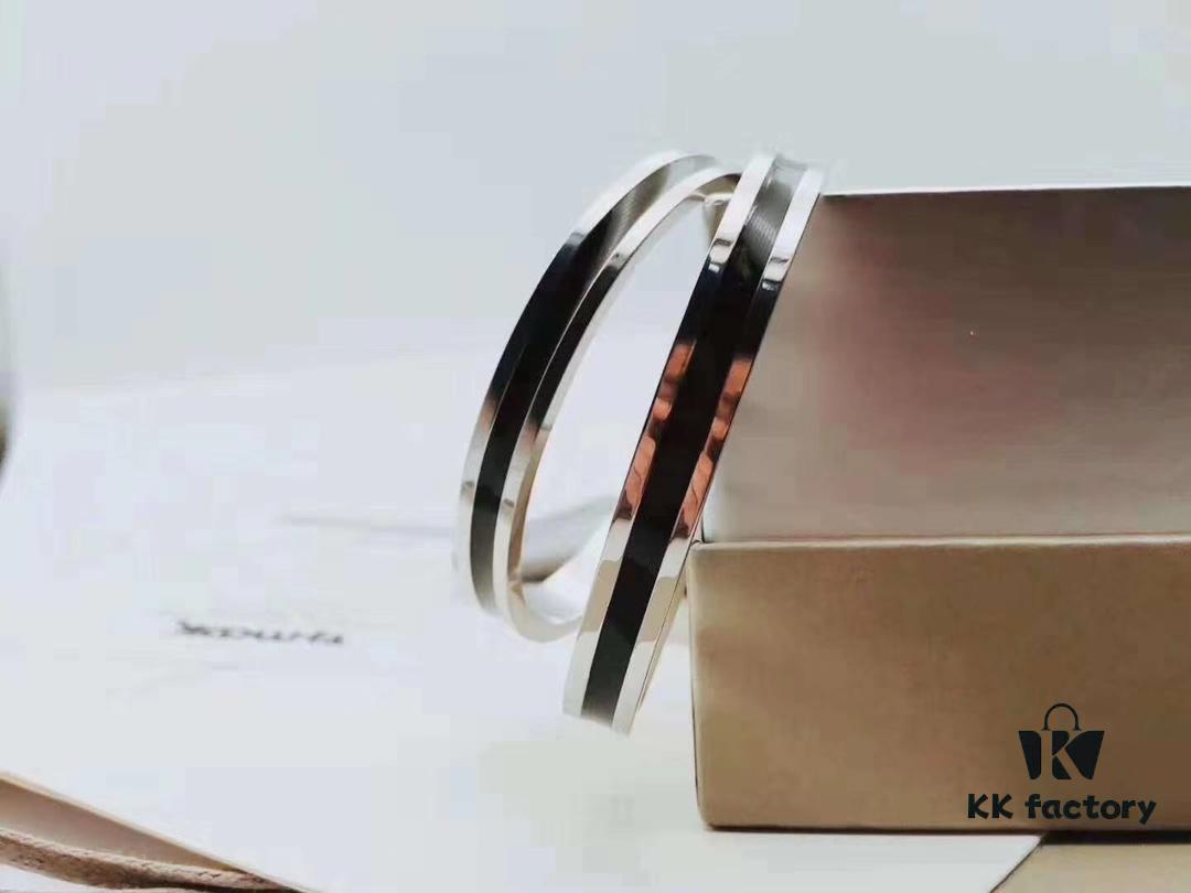 CK Couple Special: CK Couple Open Bangle Bracelet, Black Steel 316, Guaranteed Authentic, Women's Inner Circumference 16.5cm, Men's Inner Circumference 17.5cm