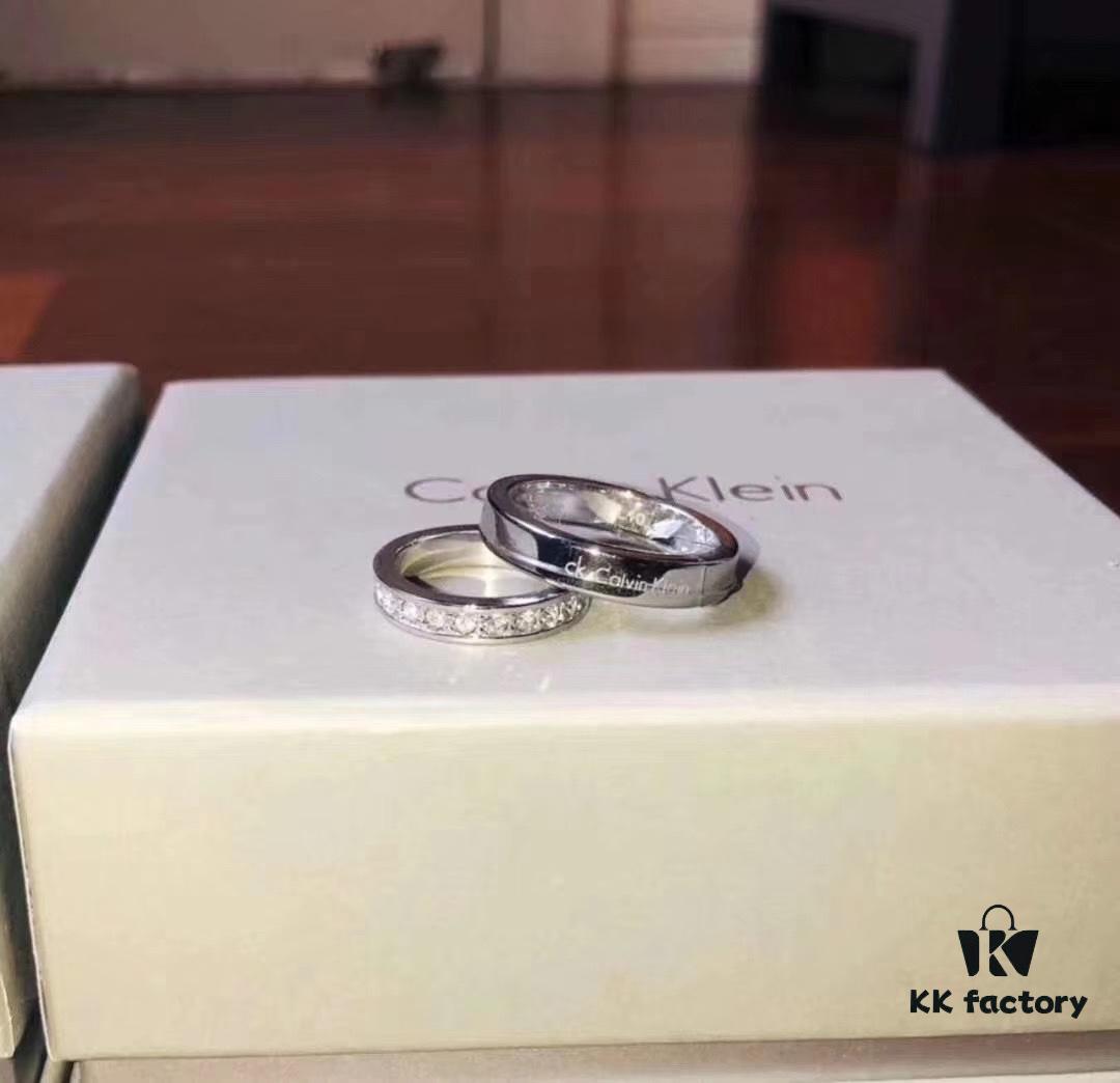 Valentine's Day Gift Recommendation: Minimalist CK Ring Filled with Love