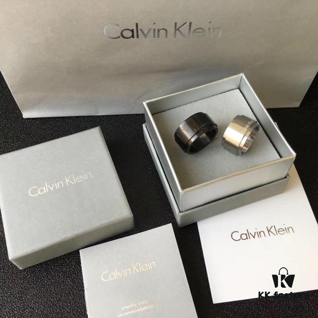 Titanium Steel CK Solid Color Couple Rings, Large Stock Available, Real Photos, CNC Precision Carving, 1:1 Replication, Molded from Authentic Counter Products, Two Colors Available