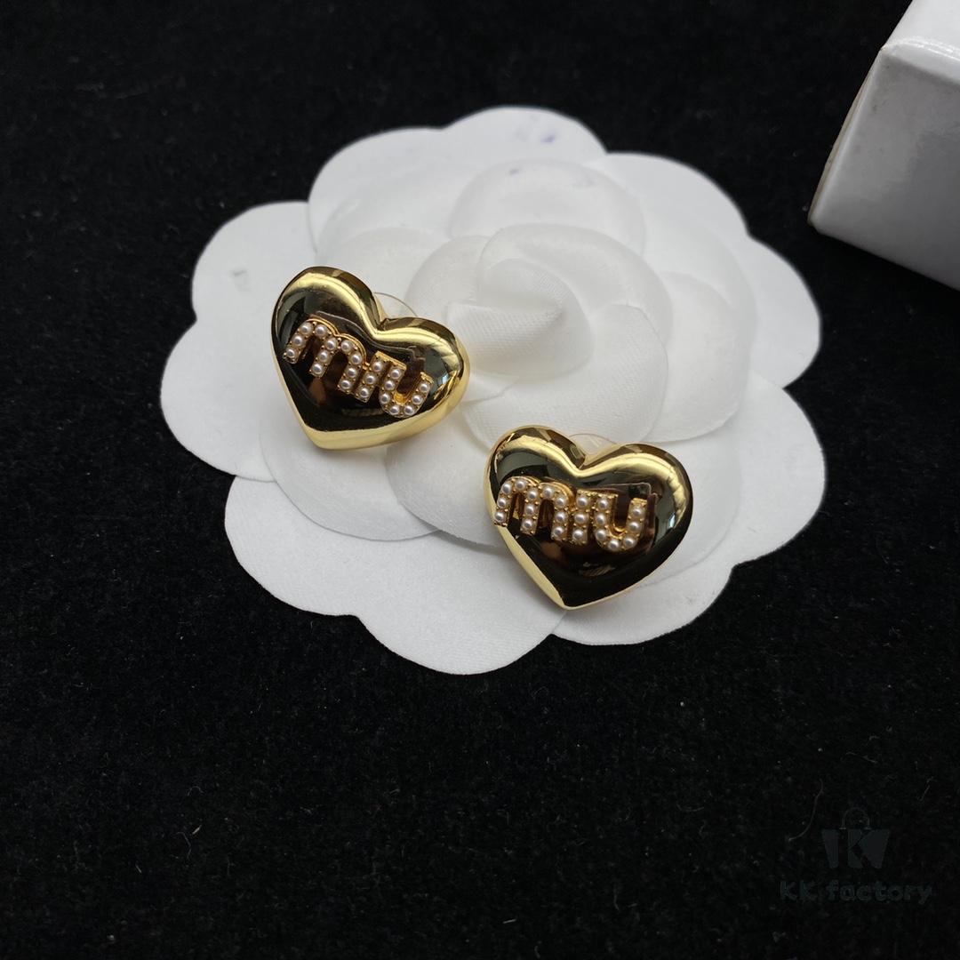 Miu Miu New Arrival Stud Earrings