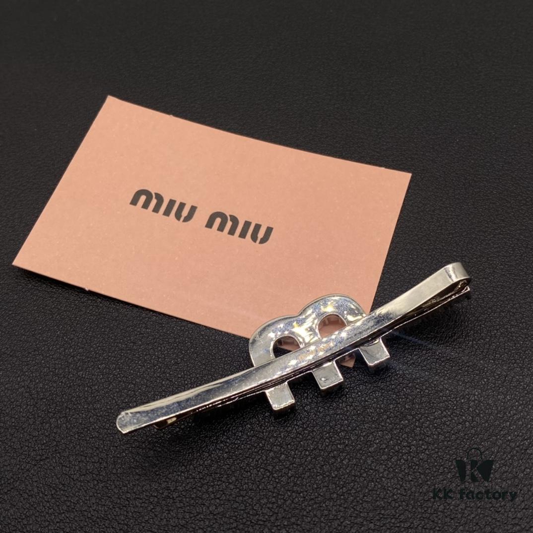 Miu Miu Textured Luxury Pearl Heart Hair Clip - Minimalist Design with Vintage Charm
