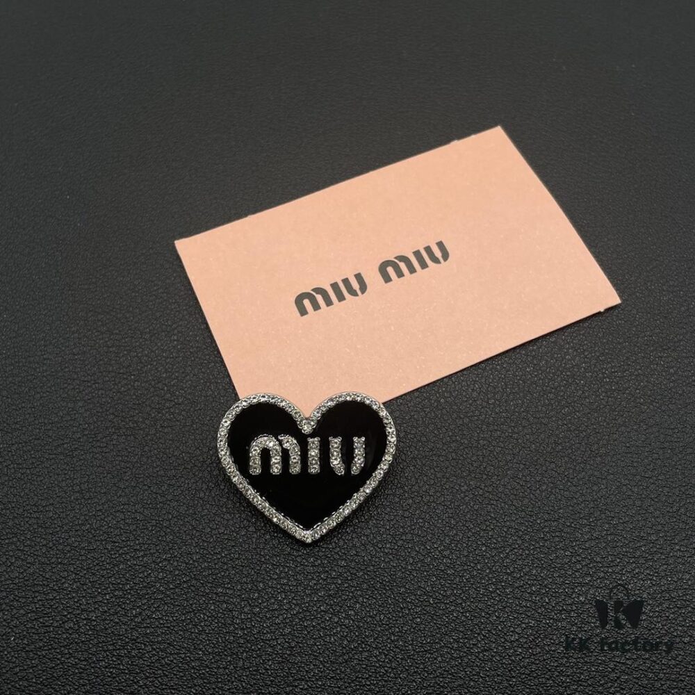 Miu Miu Textured Luxury Pearl Heart Brooch, Minimalist Amour Design with Vintage Charm, Must-Have Summer Fashion Accessory