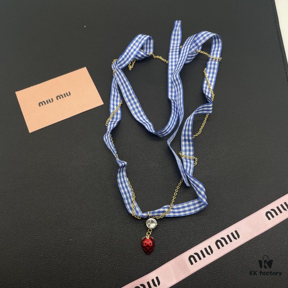 Miu Miu Textured Heart Luxury Minimalist Pearl Necklace, Lightweight and Unique Design with Retro Charm