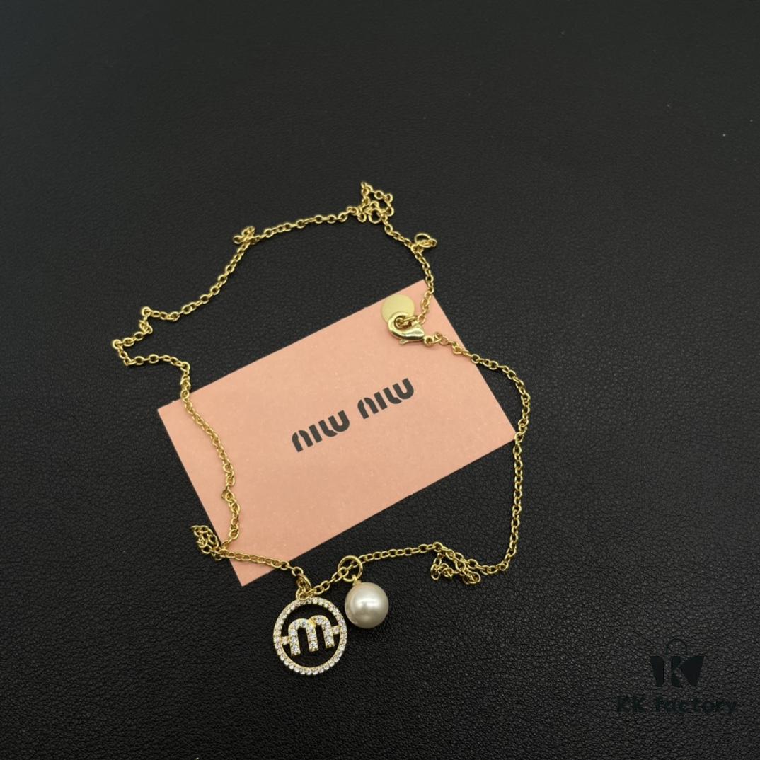 Miu Miu Textured Luxury Pearl Heart Necklace, Minimalist Design with Retro Elegance