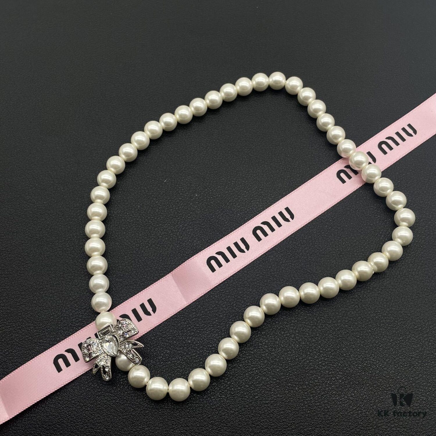 Miu Miu Textured Luxe Minimalist Pearl Heart Necklace, Small Vintage Fashion Statement Piece