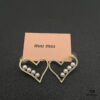 Miu Miu Textured Luxurious Pearl Heart Stud Earrings, Minimalist Design with Vintage Charm, Must-Have Summer Fashion Accessory