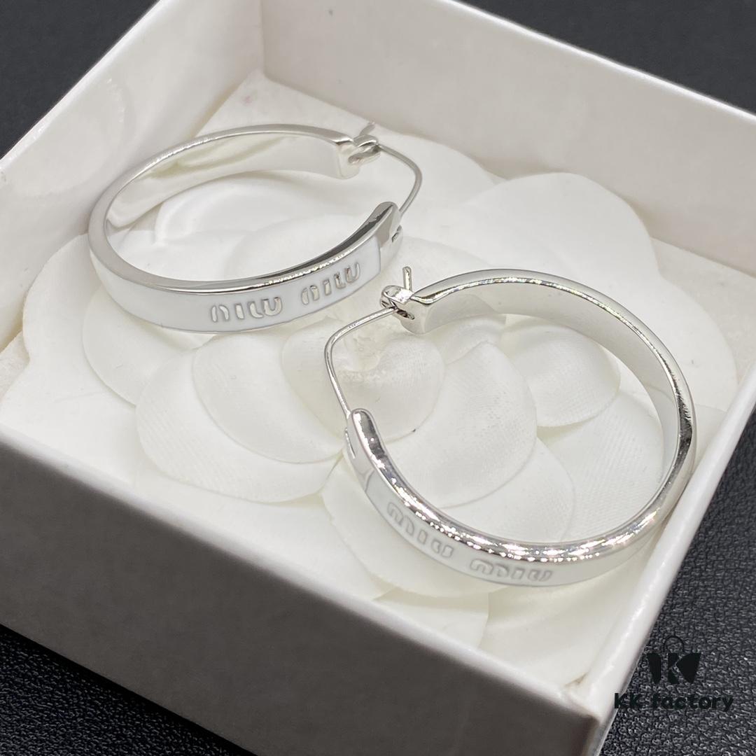 Miu Miu Textured Luxurious Pearl Heart Stud Earrings, Minimalist Design with Vintage Charm