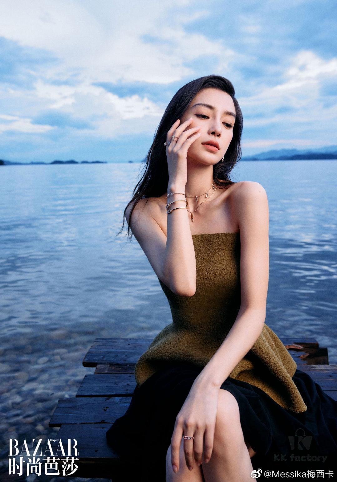 Messika New Arrival Fully Diamond-Paved Five-Slider Necklace, Hand-Welded with Exquisite Craftsmanship, Versatile and Perfect for a Minimalist Summer Style