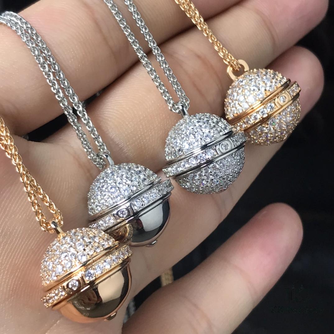Luxury Precision Edition Piaget Full Diamond Half Diamond Large Ball Sweater Chain, Freely Combining Colorful POSSESSION to Outline Your Unique Personal Charm, Releasing Distinctive Brilliance Under the Sunlight, Gently Rotating #PiagetPossession#, Roaming a Colorful Radiant Life