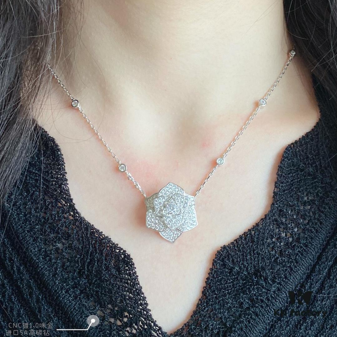 Breathtaking Peony Rose Necklace That Captivates at First Sight
