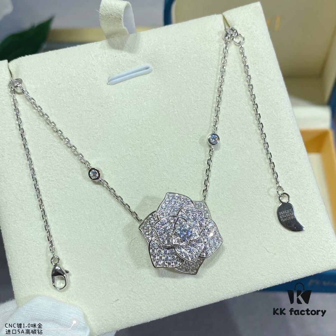 Breathtaking Peony Rose Necklace That Captivates at First Sight