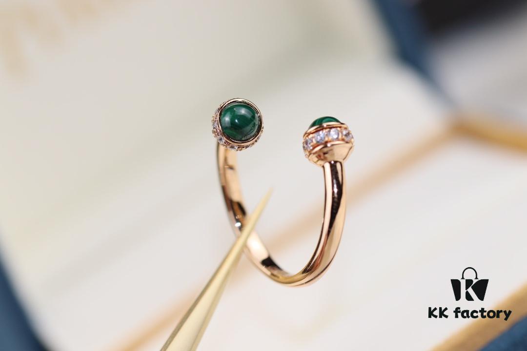 POSSession Series ZP Ring - Finger Ring with Natural Malachite, Red Carnelian, and Turquoise in V Gold