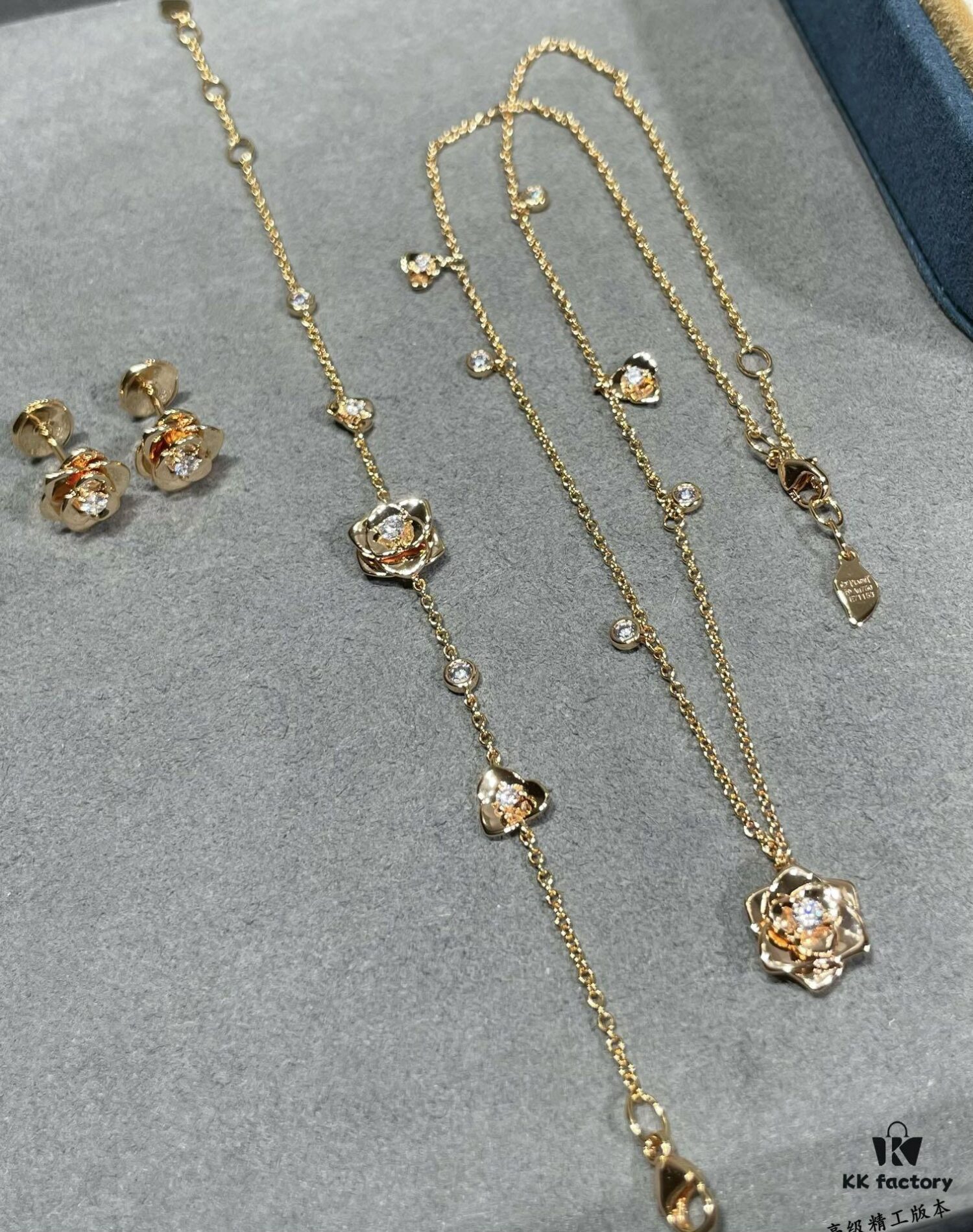 Pearl & Gold Floral Stud Earrings That Capture Your Heart at First Sight