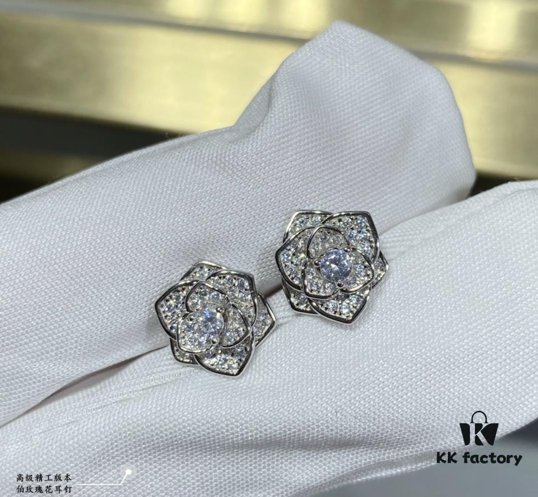 Pearl Rose Earrings That Capture Hearts at First Sight