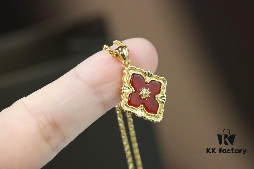 New Arrival💗 💗 Buccellati Opera Tulle Palace-style Clover Double-sided Pendant Necklace