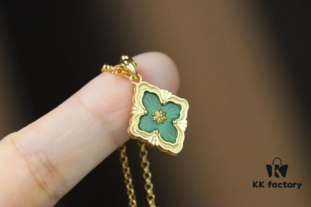 Buccellati Opera Tulle Four-Leaf Clover Dual-Sided Pendant Necklace with Blue Agate