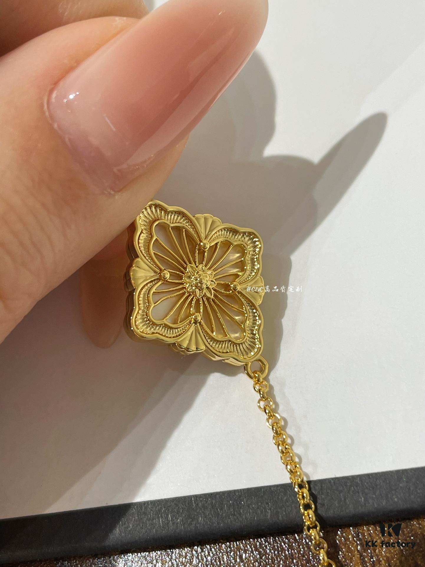 Opera Opera Series Diamond-Inlaid Single Flower Bracelet