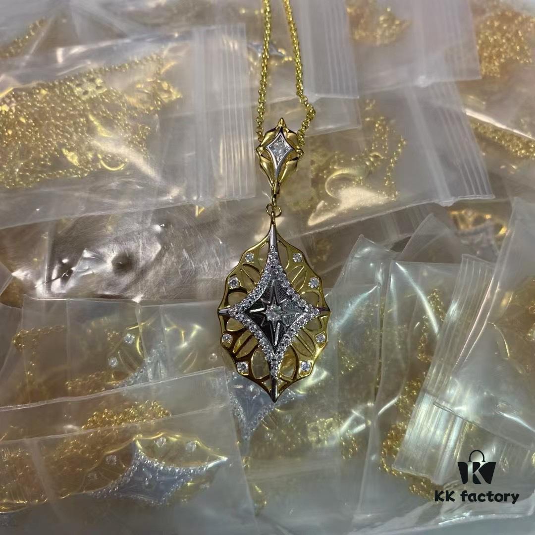 Elegant and delicate jewelry described by writer Yi Shu