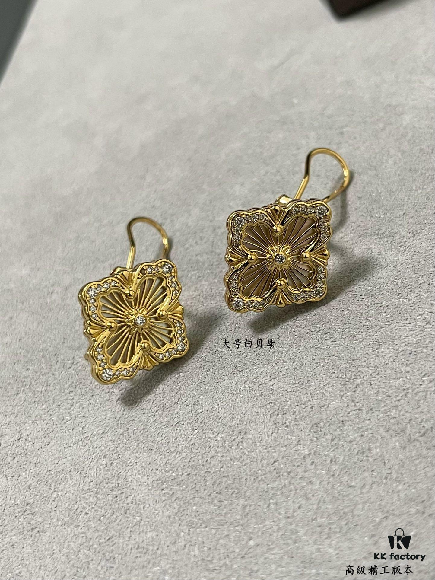 Buccellati Opera Grande White Mother-of-Pearl Earrings, Vintage Court-style Clover, Exuding Italian Elegance