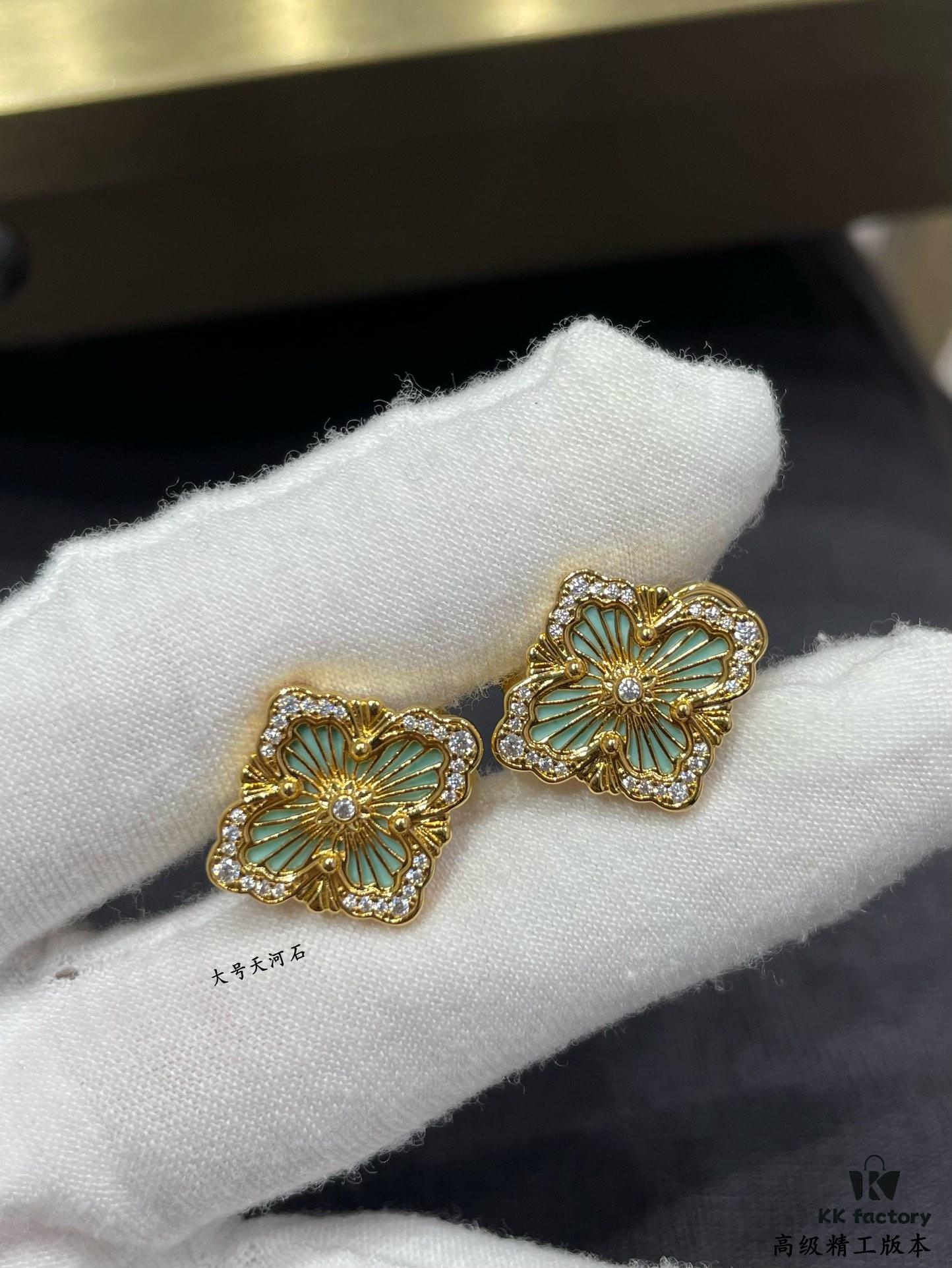 Buccellati Opera Grande Series Large Amazonite Earrings, Four-Leaf Clover Design with Renaissance Court Style