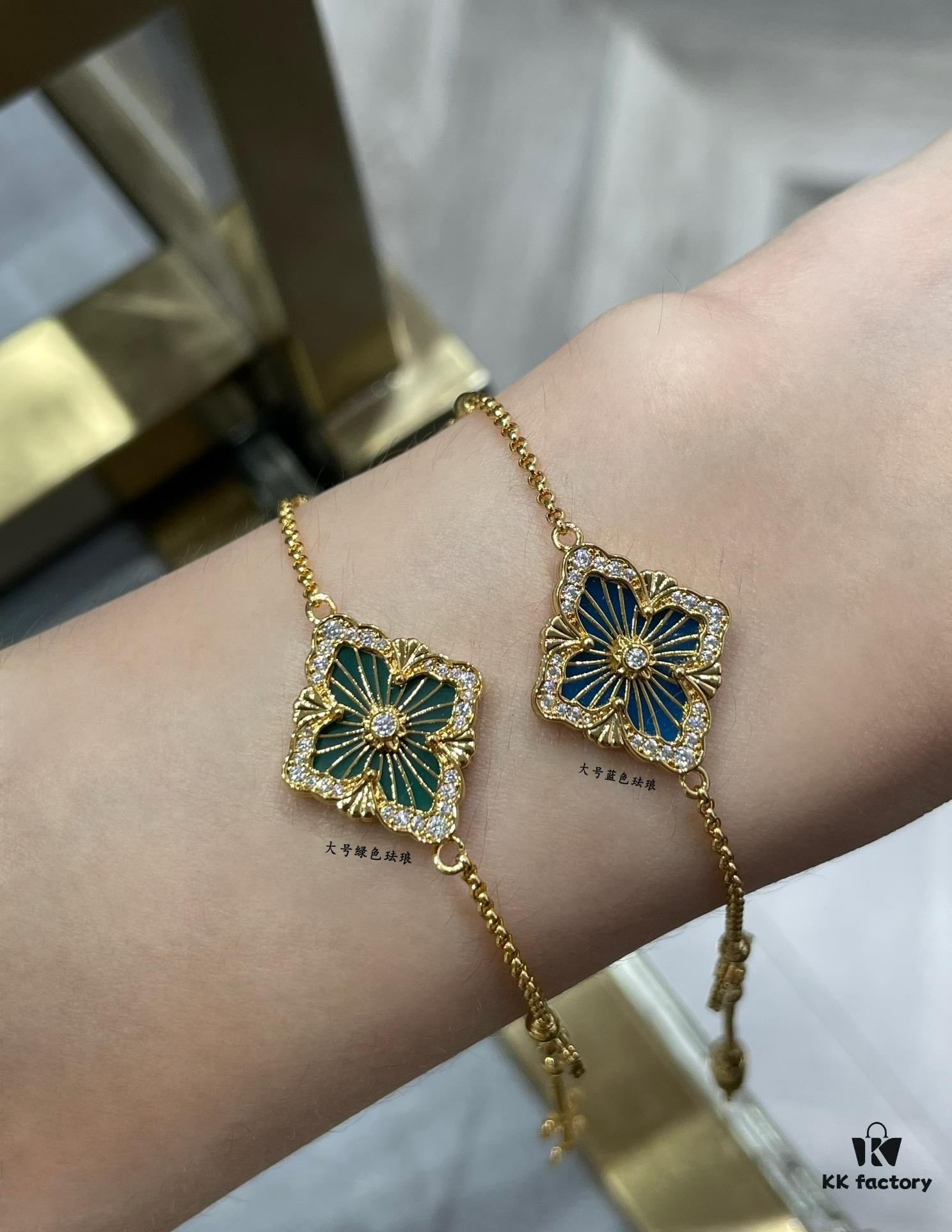 Buccellati Large Opera Garden Series Green Enamel Bracelet, Vintage Court-style Clover and Four-petal Shell Double-sided Necklace