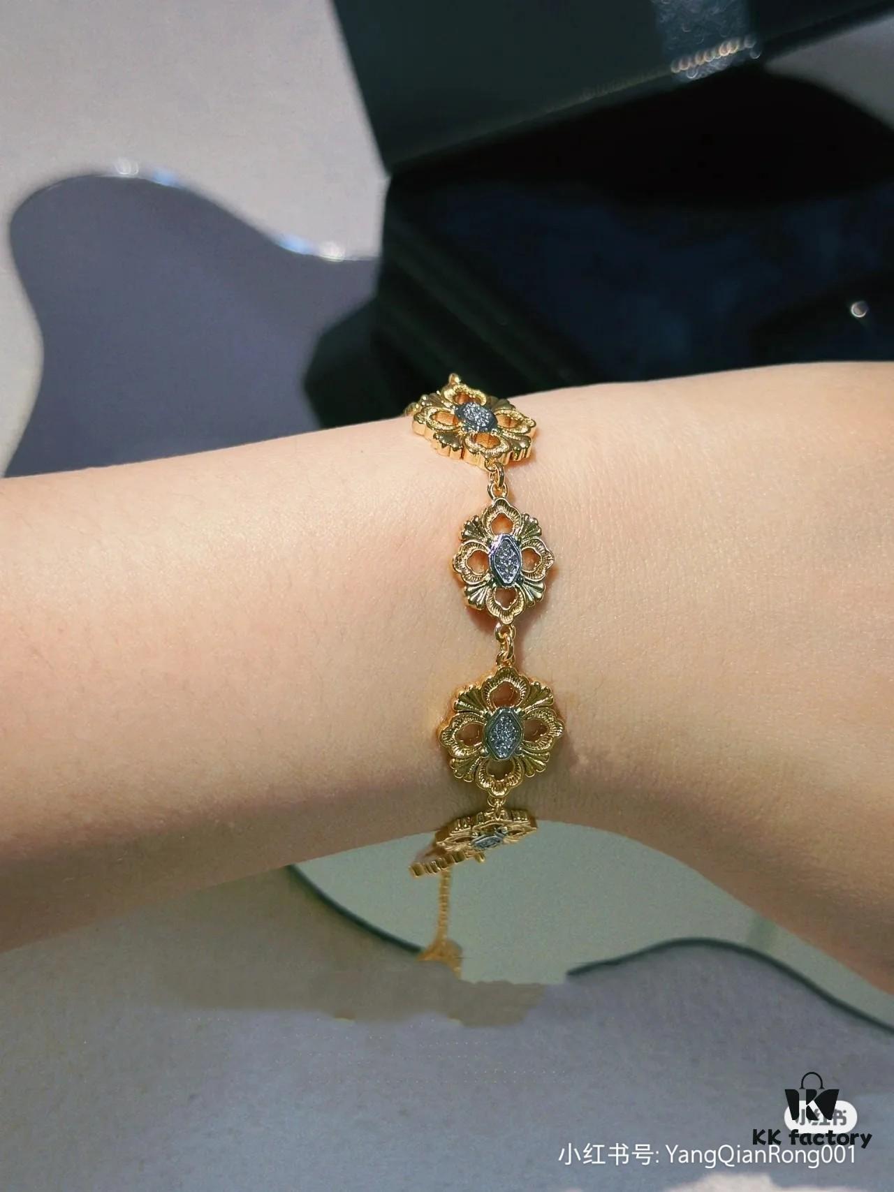 Buccellati, Italian High Jewelry Brand, Vintage Court Style Bracelet