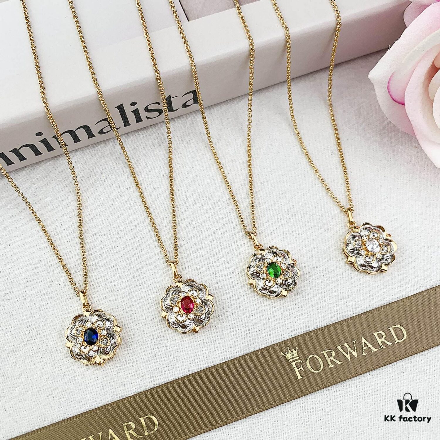 Buccellati Angel Vintage Court-style Diamond-set Filigree Necklace in Two-tone Rose Gold and White Gold, Yellow Gold and White Gold