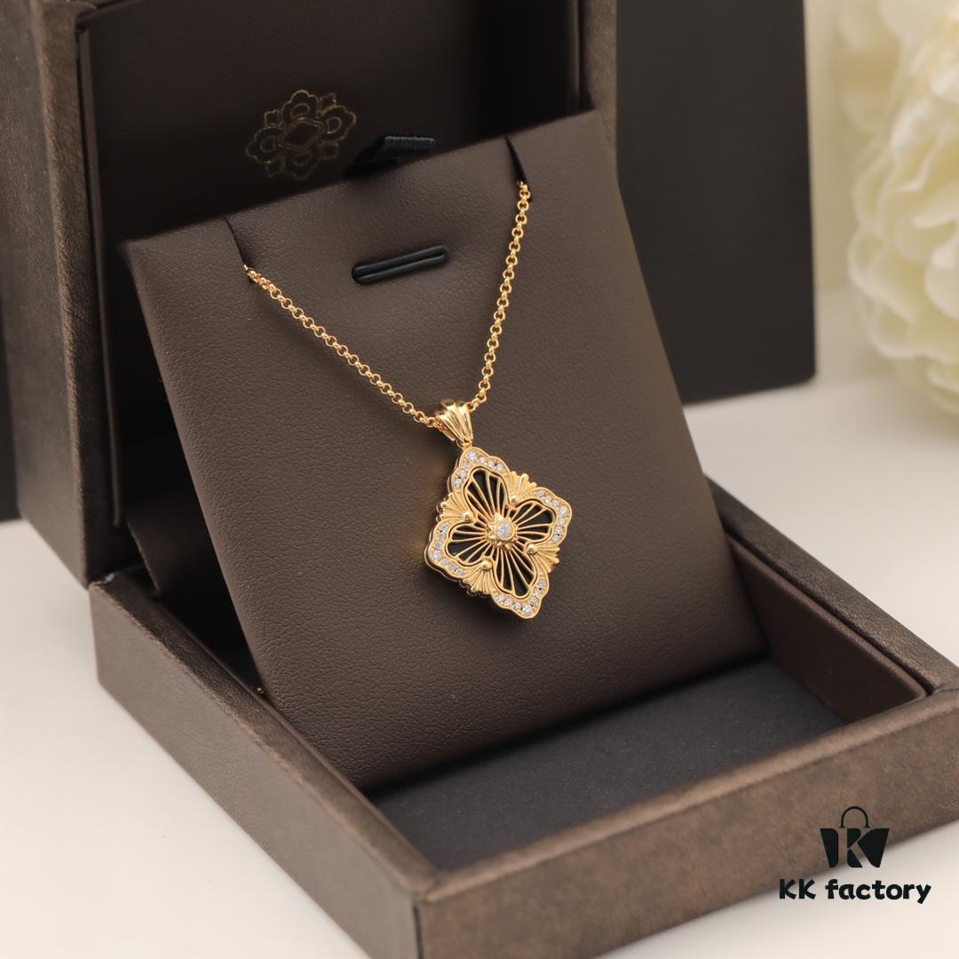 Buccellati Italian Luxury Jewelry Vintage Court Style Diamond-Cut Clover Shell Agate Chalcedony Double-Sided Necklace V Gold Material 18K Thick Gold Plating Original Chain End Original Clasp High Quality