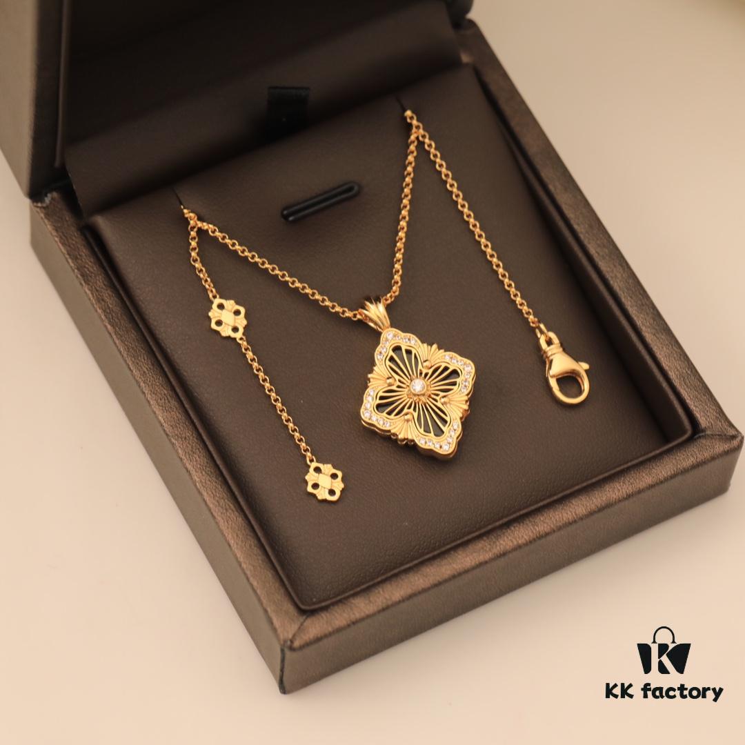 Buccellati Italian Luxury Jewelry Vintage Court Style Diamond-Cut Clover Shell Agate Chalcedony Double-Sided Necklace V Gold Material 18K Thick Gold Plating Original Chain End Original Clasp High Quality