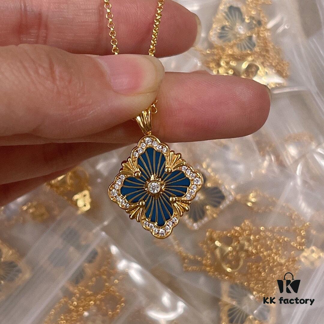 Buccellati Italian Luxury Jewelry Vintage Royal Style Diamond-Cut Clover Shell Agate Chalcedony Double-Sided Necklace V Gold Material 18K Thick Gold Plating Original Chain End Original Clasp High Quality