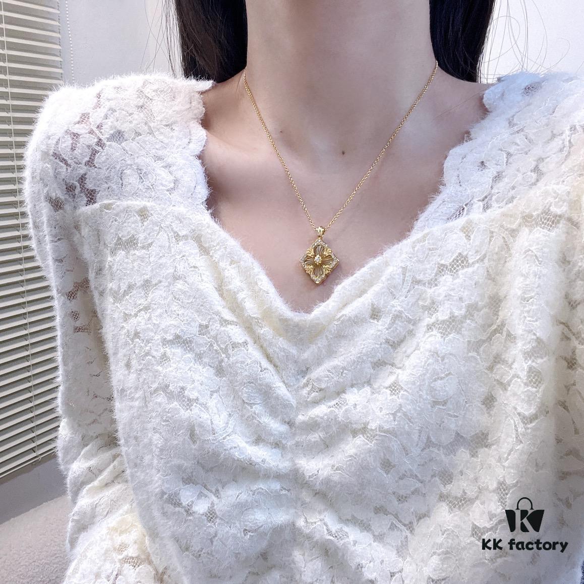 Buccellati Vintage Court-style Diamond-Set Twisted Four-Leaf Clover Shell Agate Chalcedony Double-sided Necklace