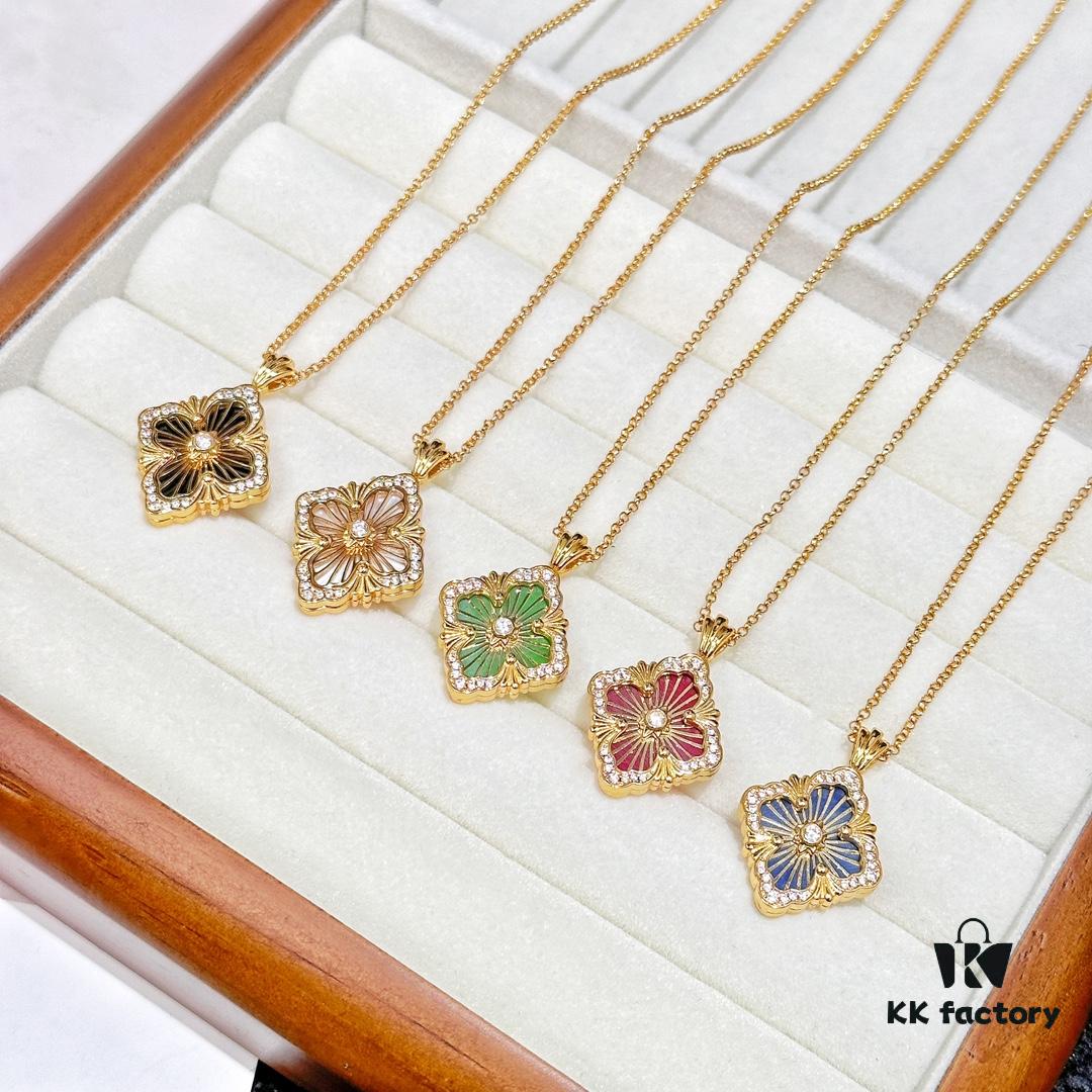 Buccellati Vintage Royal Style Diamond-Cut Four-Leaf Clover Shell Agate Chalcedony Double-Sided Necklace