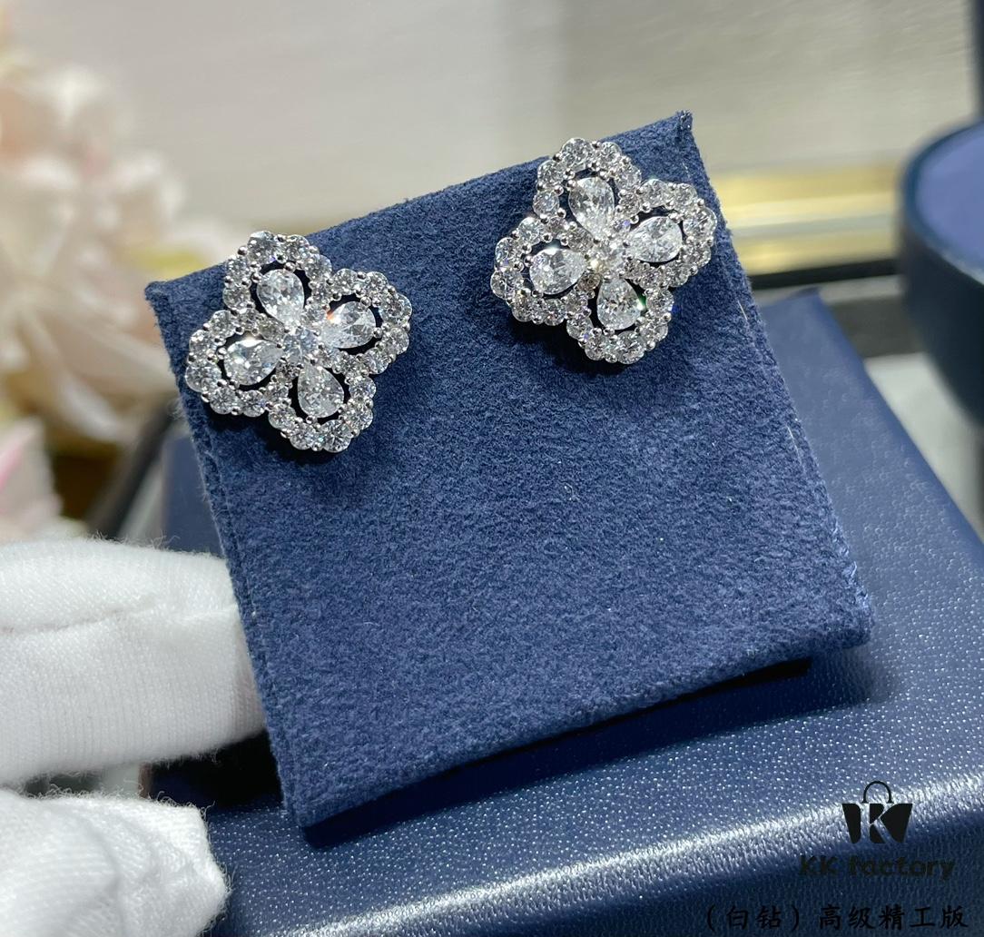 Harry Winston Diamond Links Full Diamond Clover Stud Earrings (White Diamonds)
