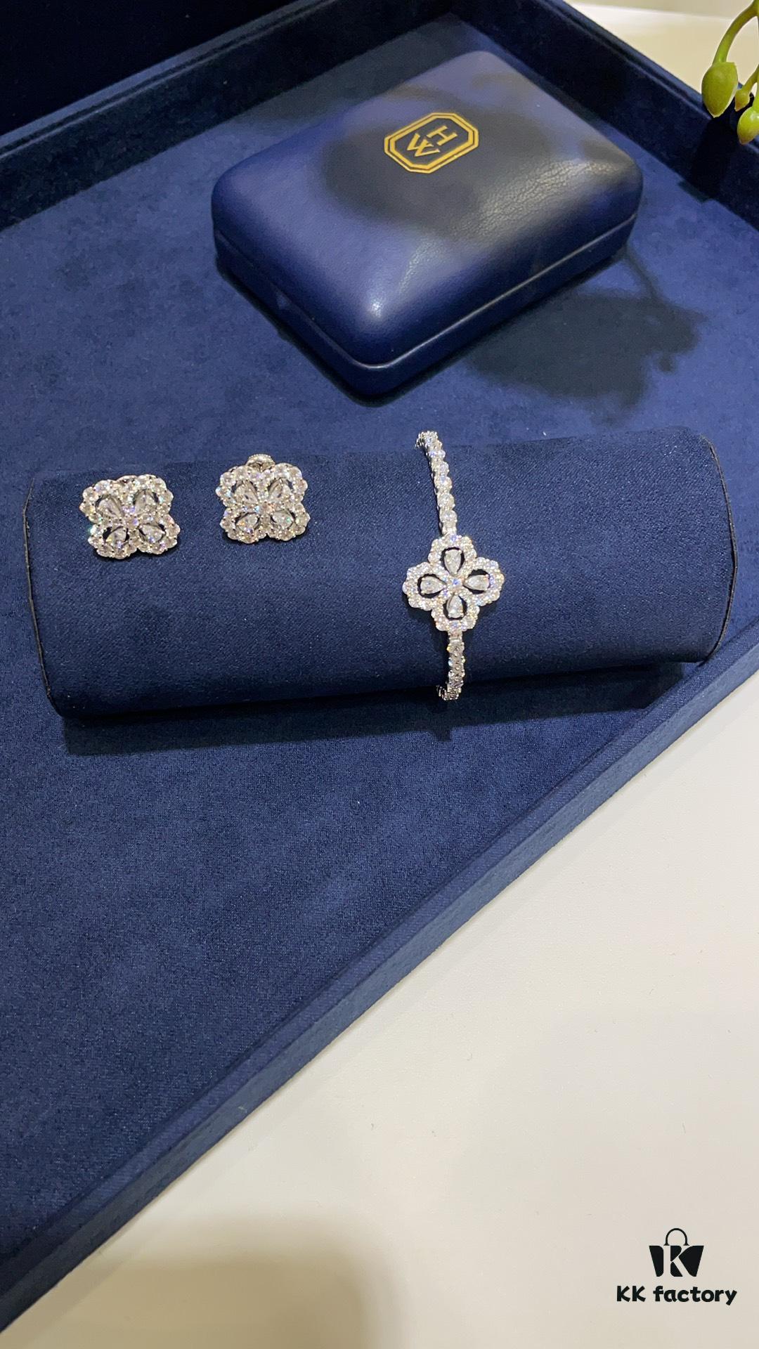 Harry Winston New Style Luxurious Clover Diamond Stud Earrings