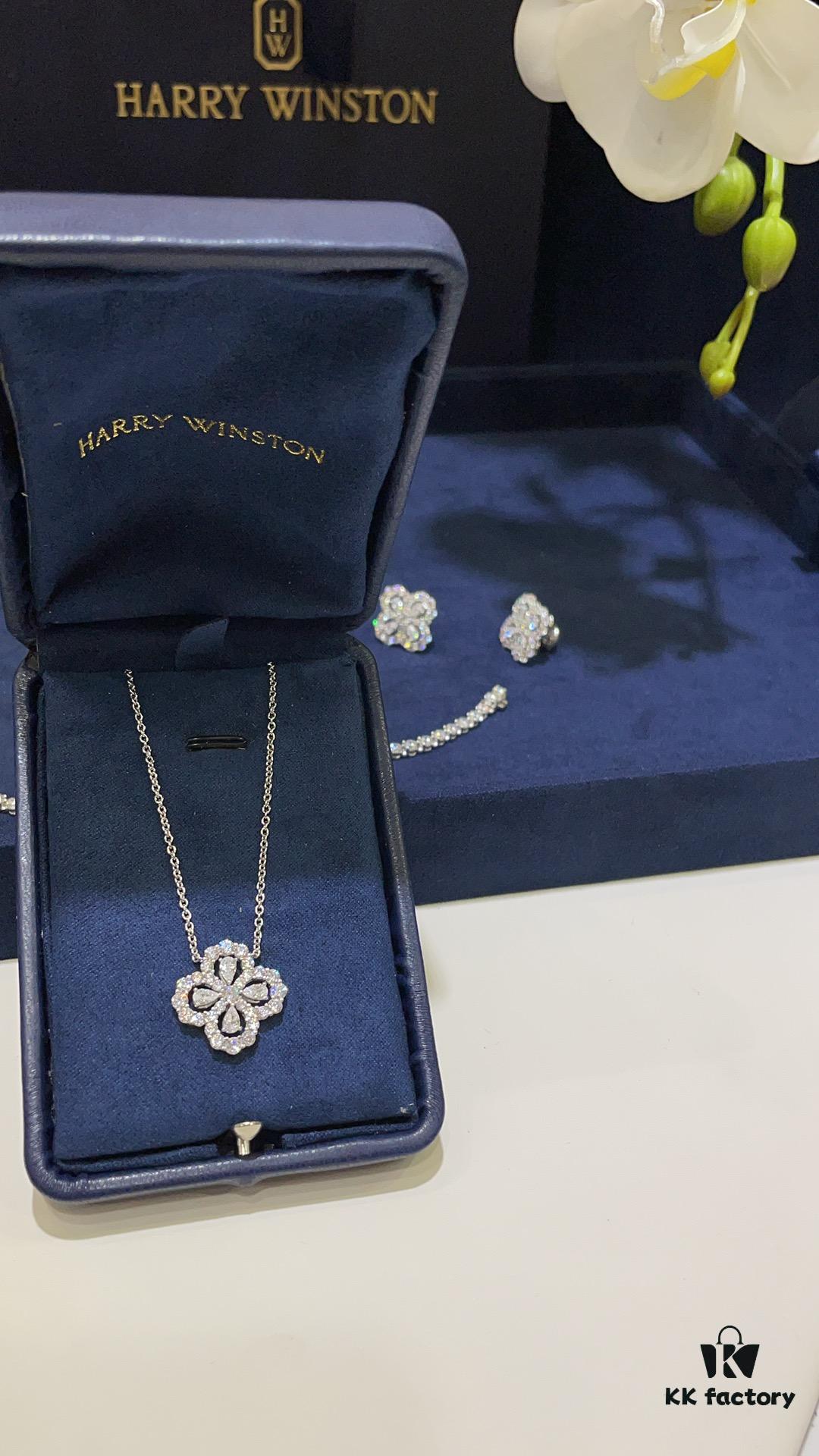 Harry Winston New Arrival Loop Luxury Four-Leaf Clover Sparkling Diamond Necklace