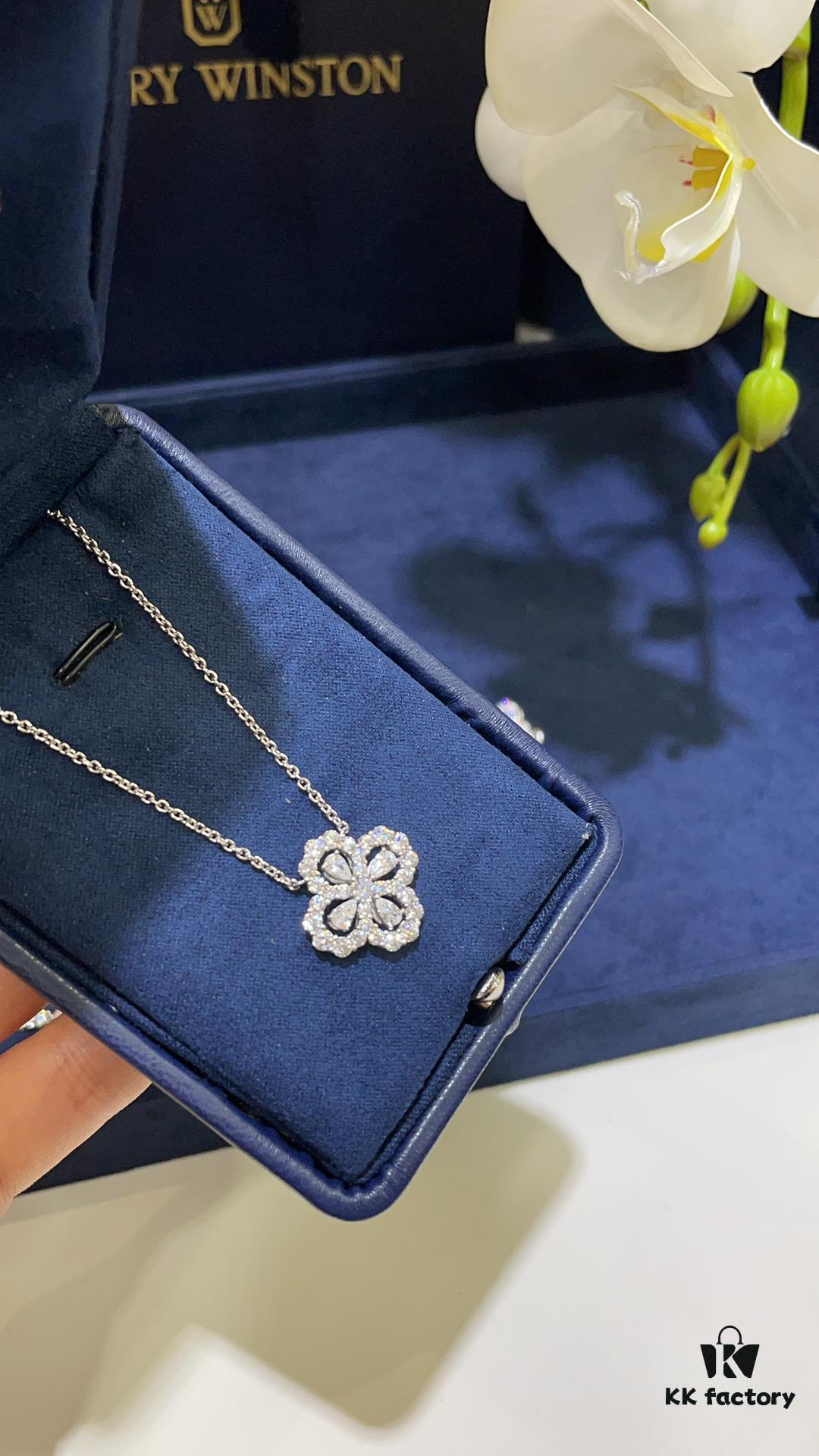 Harry Winston New Arrival Loop Luxury Four-Leaf Clover Sparkling Diamond Necklace
